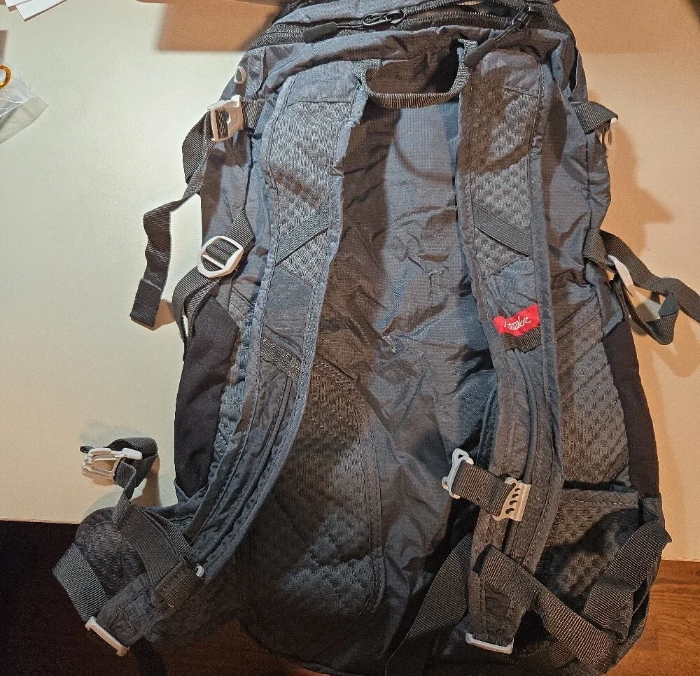 Matador Beast 28L Technical Packable Hiking Backpack — Charcoal Gray
